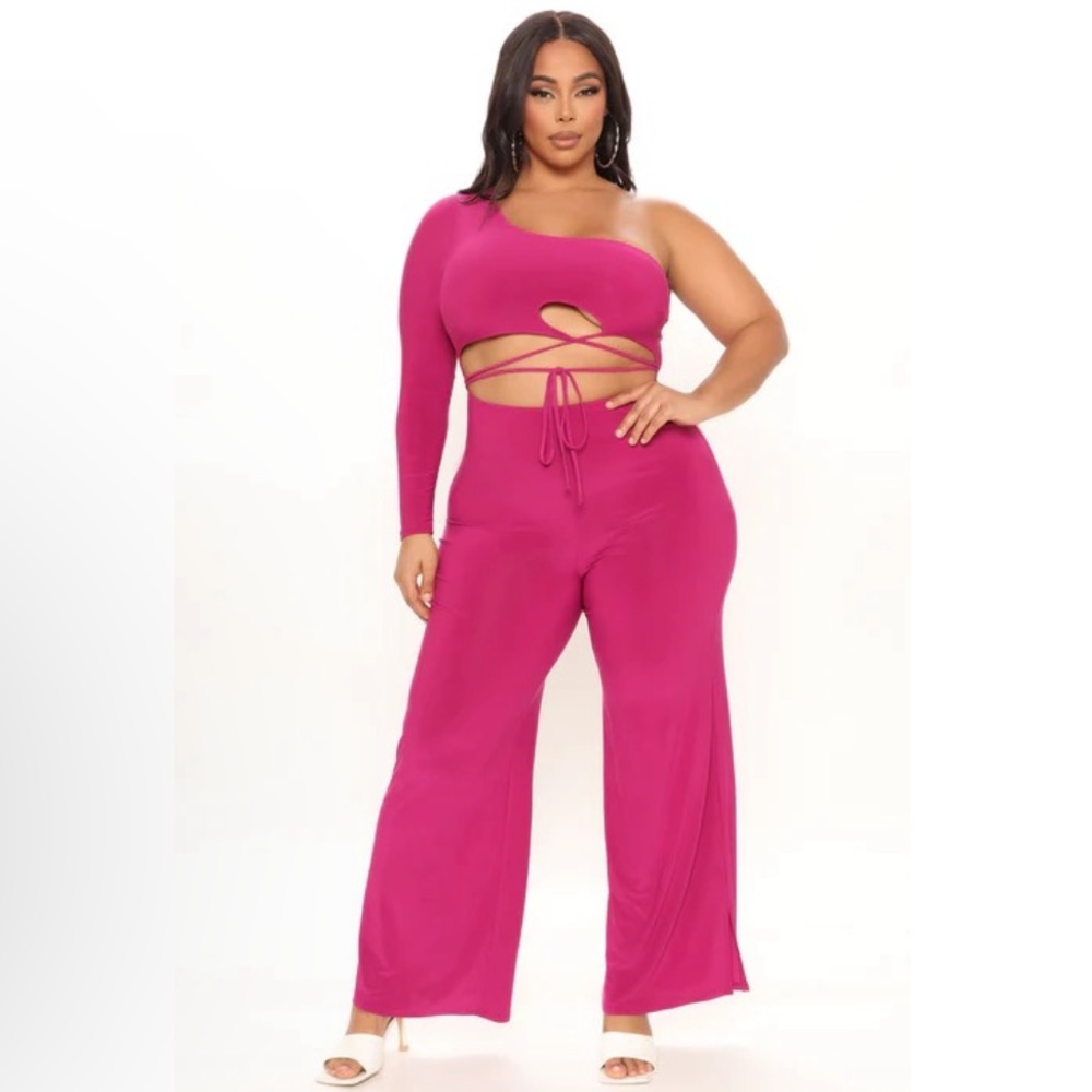 Fashion Nova NWT! Tied Up On You Magenta  Jumpsuit Size XL